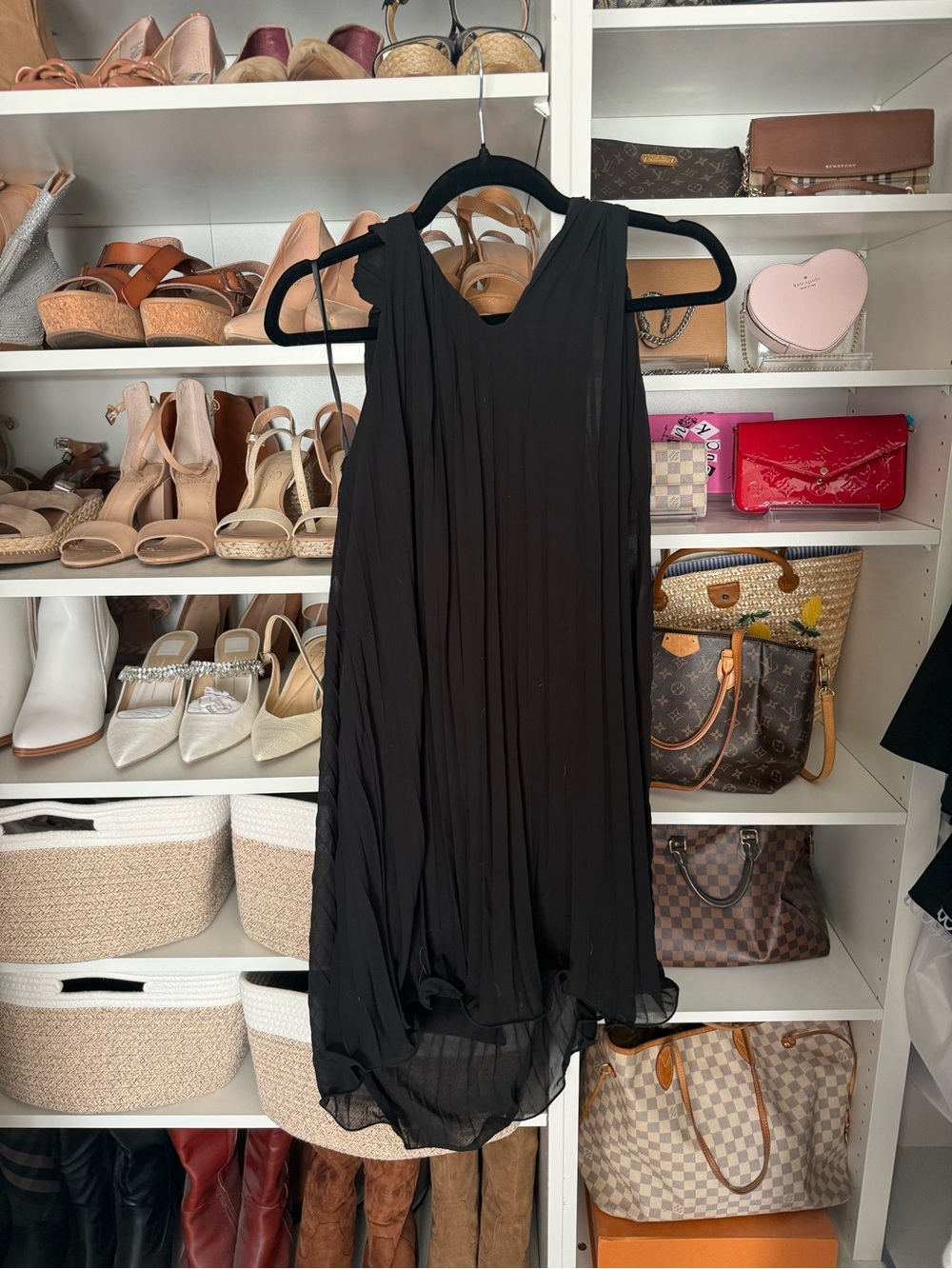 SHEIN Black Sleeveless High-Low Pleated Dress